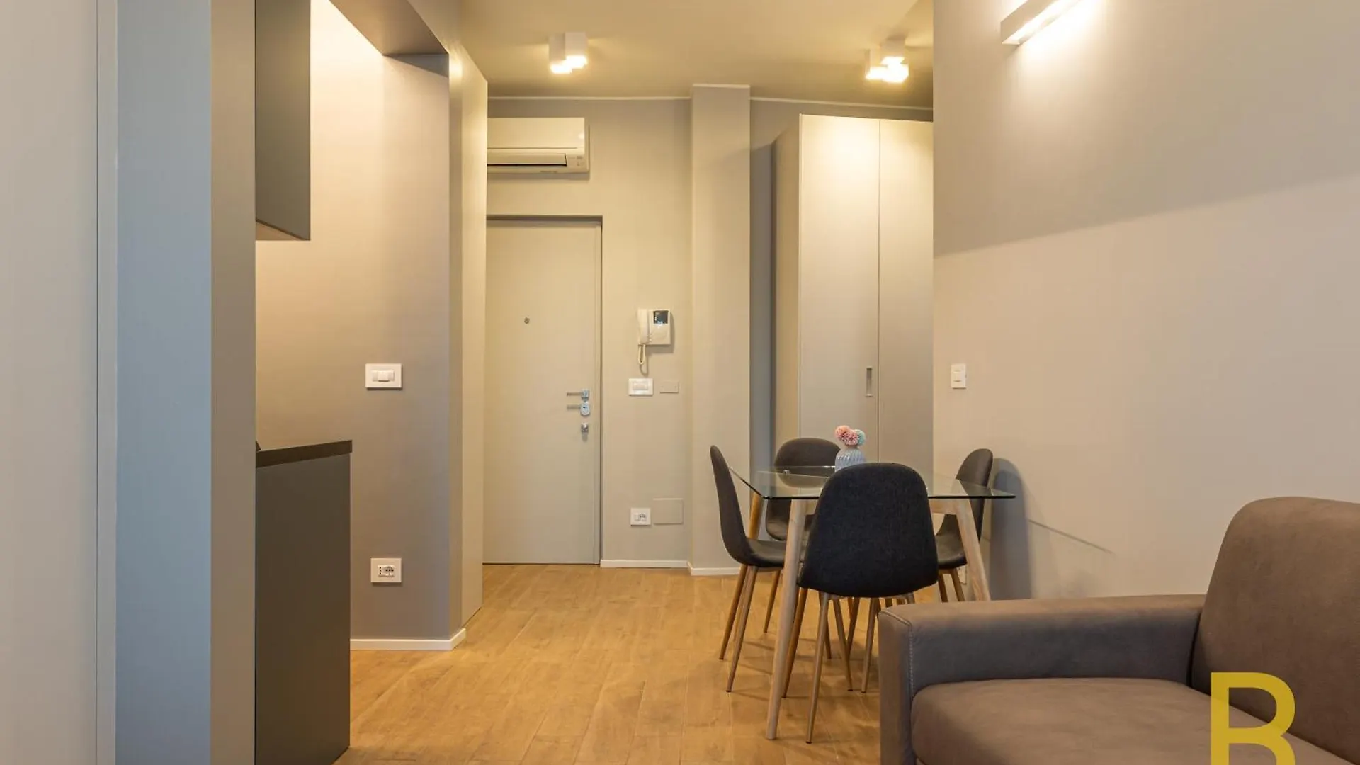 Beplace Apartments In Primaticcio 밀라노